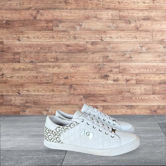 NWOT WOMENS GBG LOS ANGELES TENNIS SHOES SZ 10 - Picture 1 of 5